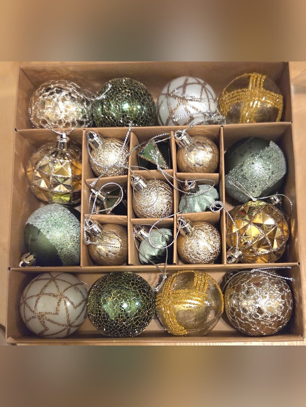 Decor By Hannah Shatterproof Emerald Vintage Christmas Ball Set (Pack Of 3)